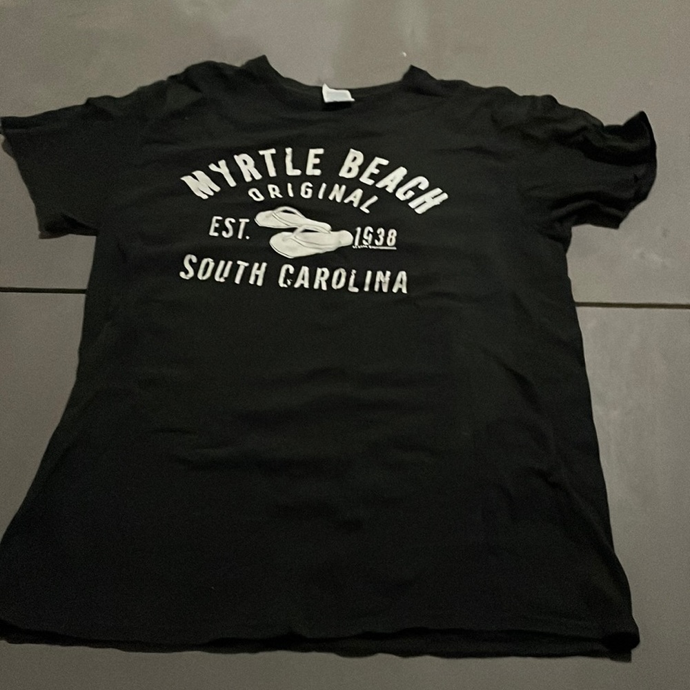 Women’s medium black mytrle beach tee